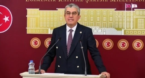 200'den fazla belediye başkanı YENİ Parti'ye katılmak i&ccedil;in istifa etti