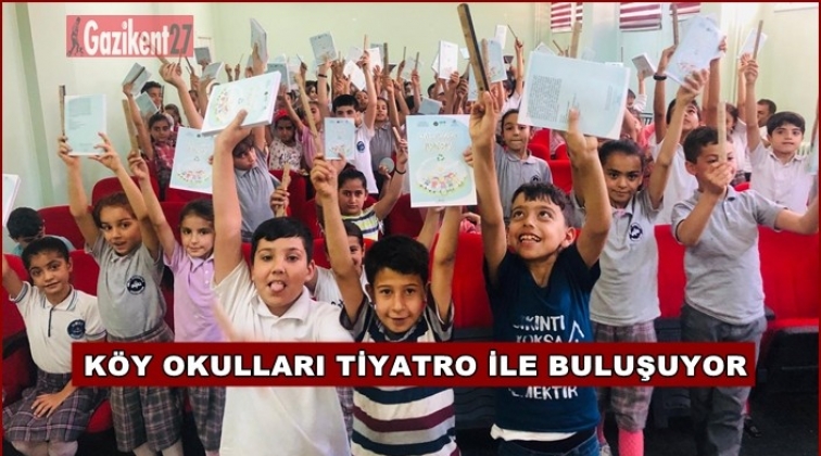 213 bin öğrenci tiyatro ile buluştu