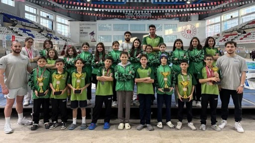 25 Aralık Y&uuml;zme Kurtuluş Kupası'na Şehitkamil damgası