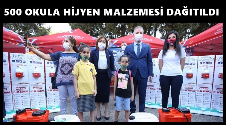 500 okula hijyen malzemesi desteği