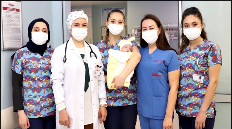 550 gram doğdu, Defalife'da hayata tutundu