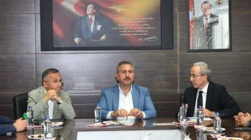 Abdulhamit Gül ve Vali Çeber'den GİBTÜ’ye ziyaret