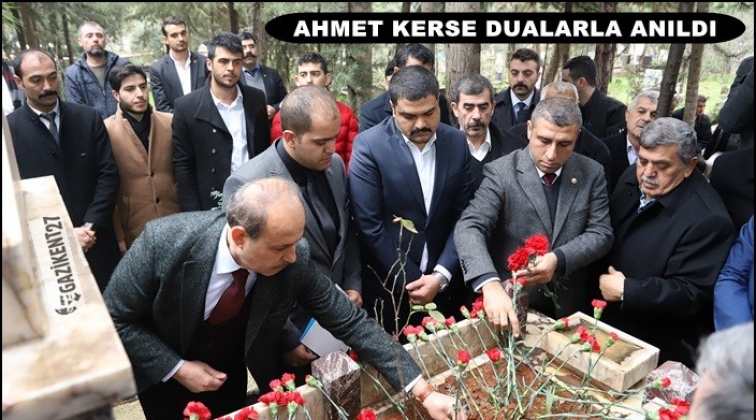 Ahmet Kerse kabri başında dualarla anıldı