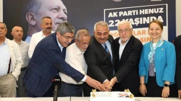 AK Parti’nin 22. Yıldönümü Gaziantep’te coşkuyla kutlandı 