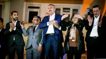 Ak Parti se&ccedil;im irtibat ofisine miting gibi a&ccedil;ılış