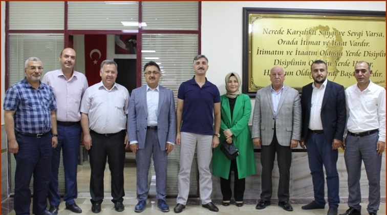 Ak Parti&rsquo;den GA&Uuml;N Hastanesi&rsquo;ne ziyaret