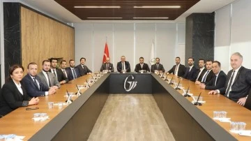 Akıncı'dan, Genç Girişimciler Kurulu üyelerine tebrik