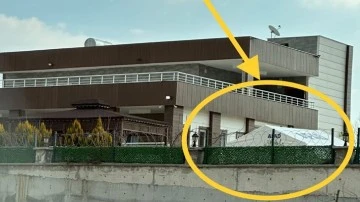 AKP'li y&ouml;netici evinin bah&ccedil;esine AFAD &ccedil;adırı kurdu!