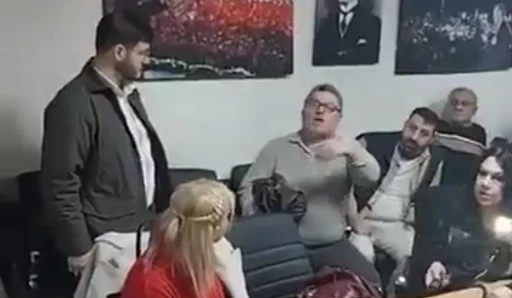 AKP toplantısında kavga: Basına yansırsa yakarım!