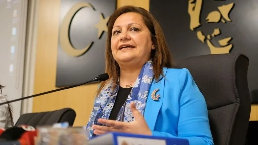 AKP'ye geçeceği iddia edilen Burcu Köksal'dan açıklama 
