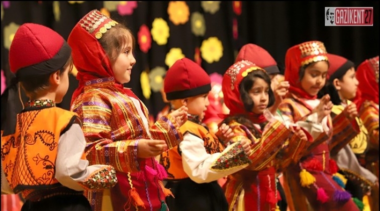 Anasınıfı &ouml;ğrencilerinin g&ouml;sterileri b&uuml;y&uuml;ledi