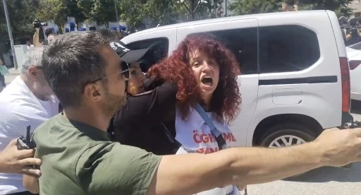 Ankara&rsquo;da &ouml;ğretmenlere &ccedil;ok sert polis m&uuml;dahalesi: &Ccedil;ok sayıda g&ouml;zaltı!