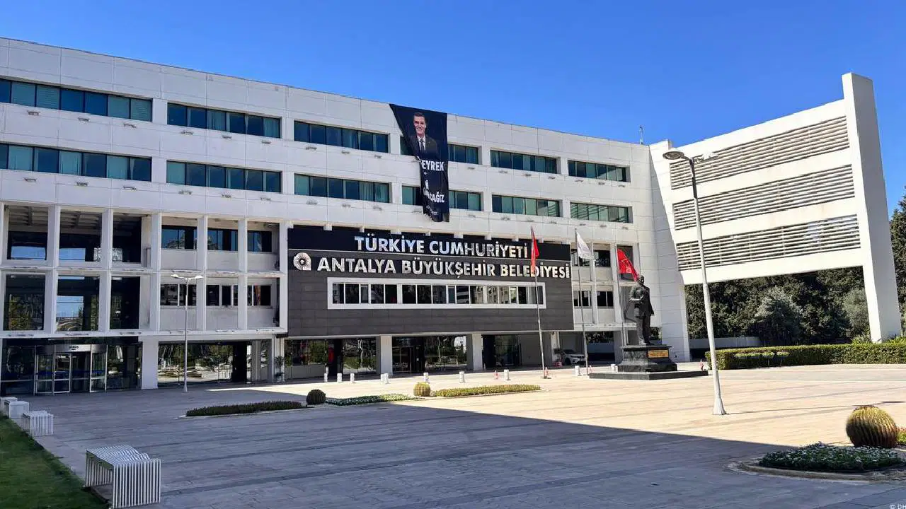 Antalya Büyükşehir Belediyesi'ne yönelik operasyon Antalyaspor Derneği'ne sıçradı!