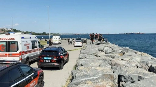 Avcılar'da kayalıkların dibinde kadın cesedi bulundu