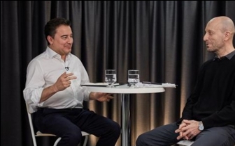 Babacan: Merkez bankamız d&uuml;nyada efsaneydi!