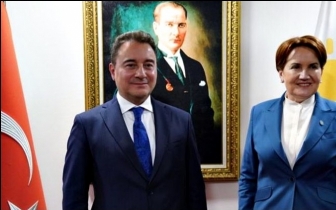 Babacan&rsquo;dan Akşener&rsquo;e ziyaret...