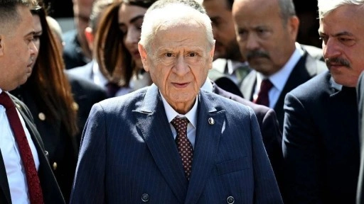 Bahçeli’nin fetih mesajında sert sözler: ‘İstanbul’un şimdiki kuşatması da kırılacaktır’
