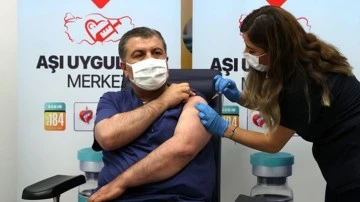 Koca: Covid yeniden artıyor, aşı olunmalı!