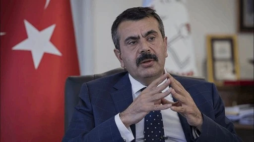 Bakan Tekin'den skandal sözler: Feveran edeceğinize çocuğunuzu ucuz okullara gönderin!