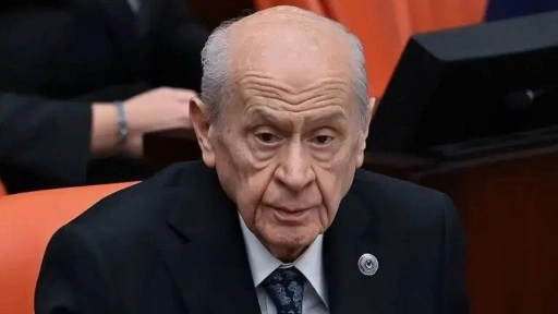 Beşiktaş'tan istifa etmişti: Devlet Bahçeli, Süper Lig'e yükselen yeni takımını tebrik ett