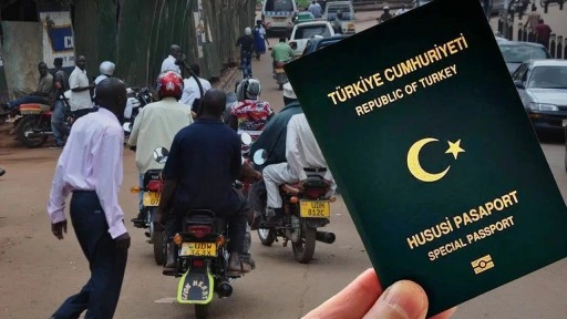 Bu da oldu... Uganda yeşil pasaporta vize istedi!