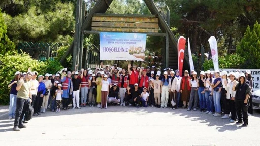 Burs alan öğrenciler piknik şöleninde buluştu