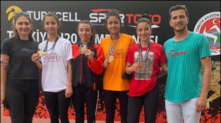 B&uuml;y&uuml;kşehir atletleri şampiyonaya damga vurdu