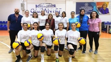 Büyükşehir'den 25 Aralık Kurtuluş Kupası Turnuvası