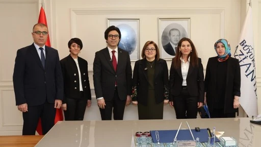 B&uuml;y&uuml;kşehir'den doğum s&uuml;recine ebe eşliği modeli