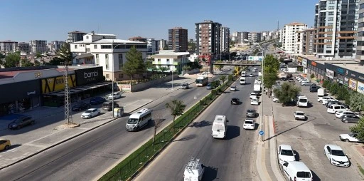 B&uuml;y&uuml;kşehir'in asfalt &ccedil;alışmaları s&uuml;r&uuml;yor 