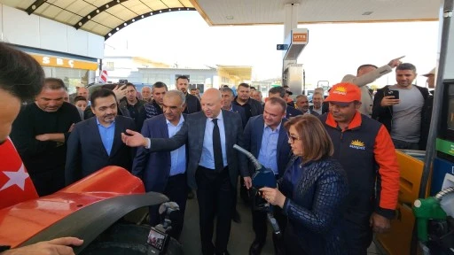 Büyükşehir’in mazot desteği Volkan Petrol tecrübesi ile çiftçiye ulaşacak!