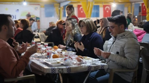 B&uuml;y&uuml;kşehir, vatandaşları aynı iftar sofrasında buluşturuyor...