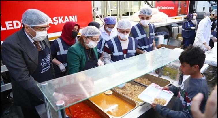 Büyükşehir'den günlük 3 bin kişiye iftarlık