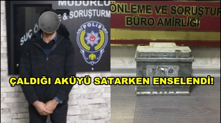 &Ccedil;aldığı ak&uuml;y&uuml; satarken su&ccedil;&uuml;st&uuml; yakalandı!