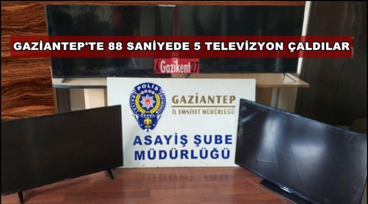 Camı kıran hırsızlar saniyeler içinde 5 televizyon çaldı