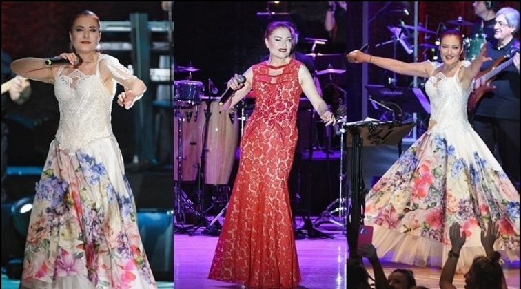 Candan Er&ccedil;etin unutulmaz bir akşam yaşattı