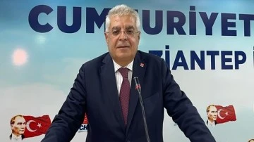 CHP&rsquo;den 81 ilde &lsquo;Sans&uuml;r Yasası&rsquo;na karşı a&ccedil;ıklama 