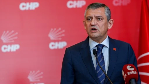 CHP Genel Başkanı &Ouml;zg&uuml;r &Ouml;zel depremzedeler i&ccedil;in geliyor&hellip;