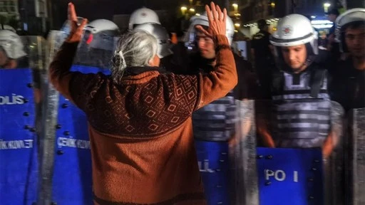 CHP İstanbul İl Başkanlığı önünde yaşanan olaylarla ilgili soruşturma başlatıldı