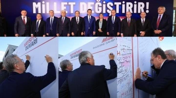 CHP&rsquo;li Belediye Başkanları Haysiyet Duvarı&rsquo;nda buluştu