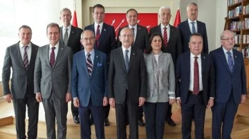 CHP’li belediye başkanlarından Kılıçdaroğlu’na destek bildirisi