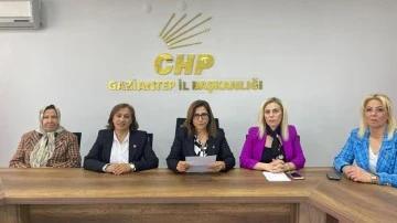 CHP'li kadınlardan "se&ccedil;me ve se&ccedil;ilme hakkı" a&ccedil;ıklaması