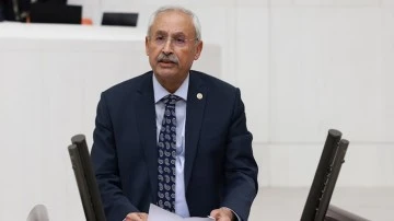 CHP'li Kaplan, HPV aşısını Meclis&rsquo;e taşıdı