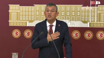 CHP'li &Ouml;zg&uuml;r &Ouml;zel: Se&ccedil;im gecesi kutlamalar Taksim'de...