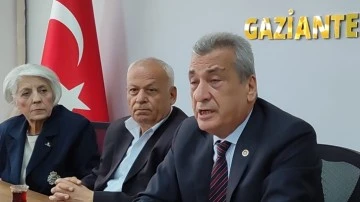 CHP'li Öztürkmen: Erdoğan papaz elbisesini çıkarmış!