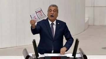 CHP’li Öztürkmen torpil belgelerini Meclis kürsüsünde gösterdi
