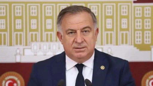 CHP'li Zeybek'ten orman yangınları için açıklama: Belediyelerimiz desteğini sürdürüyor