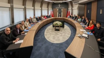 CHP MYK &uuml;yelerinin tamamı istifa etti!