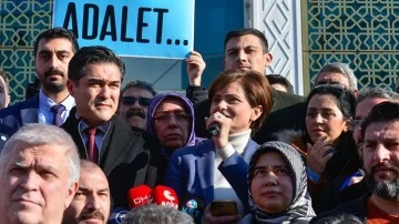 CHP ve İYİ Parti'den Tuzla Belediyesi &ouml;n&uuml;nde protesto