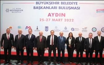 CHP'li başkanlardan flaş &ccedil;ağrı...